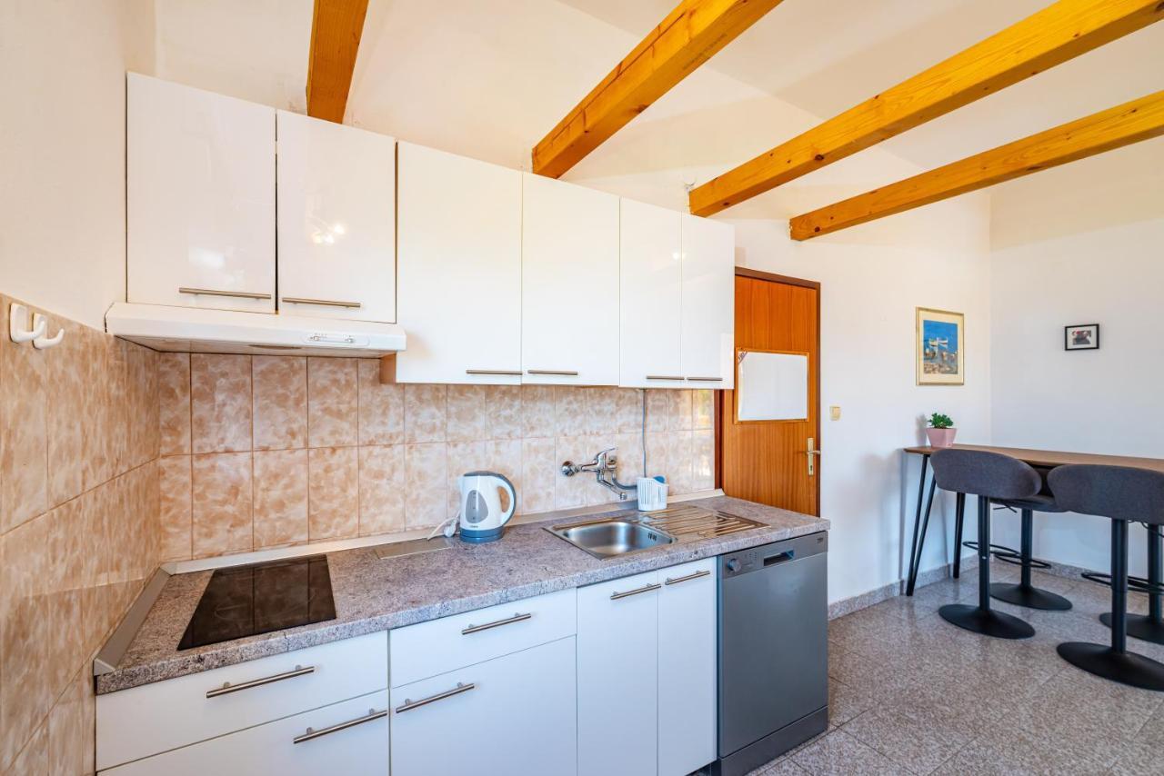 Apartment Sea And Mountain With Pool Novigrad  Exterior photo